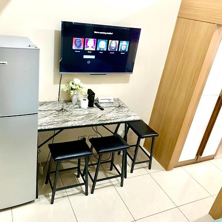 Kathys Crib At Shell Residences Manila Esterno foto