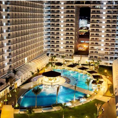 Kathys Crib At Shell Residences Manila Esterno foto