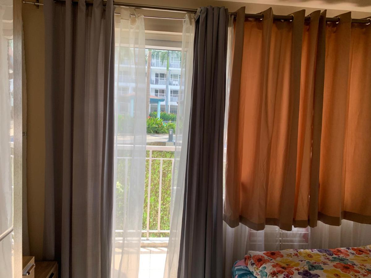 Kathys Crib At Shell Residences Manila Esterno foto