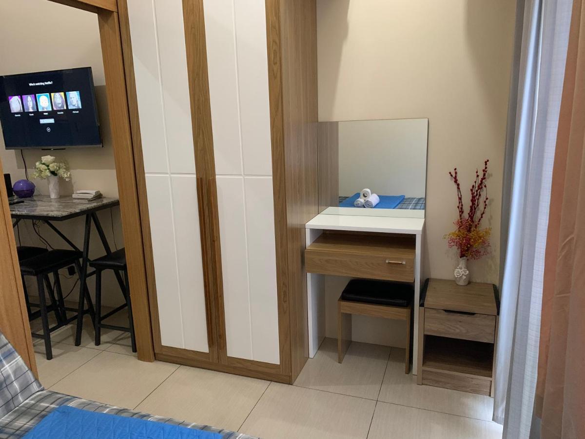 Kathys Crib At Shell Residences Manila Esterno foto