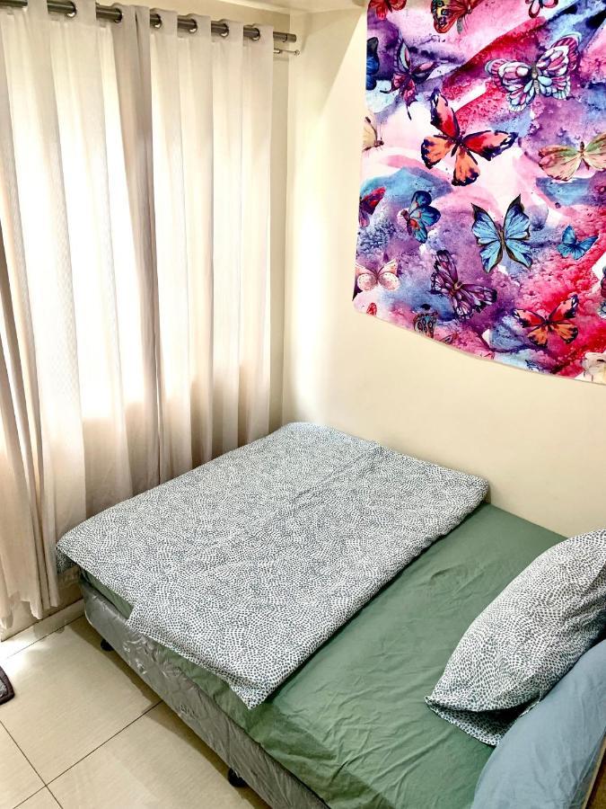 Kathys Crib At Shell Residences Manila Esterno foto