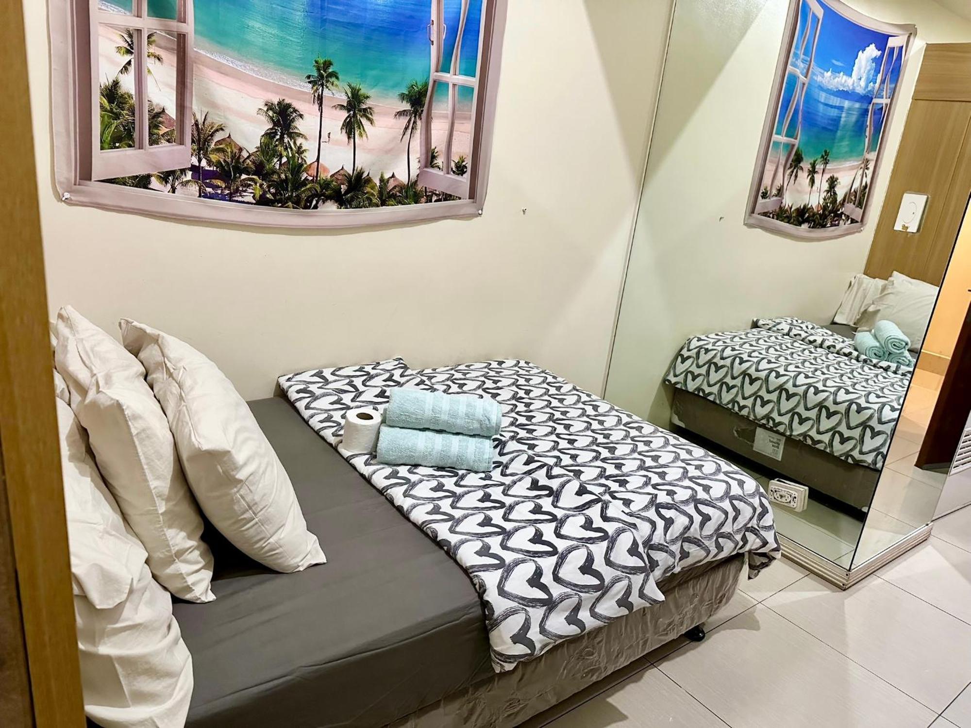 Kathys Crib At Shell Residences Manila Esterno foto